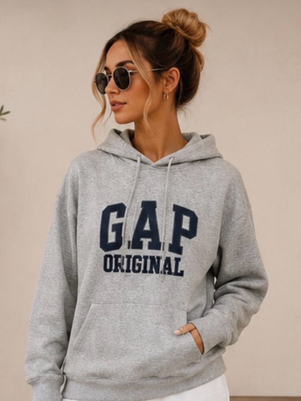 Gap hoodie size large 
26 inches length 29 inches